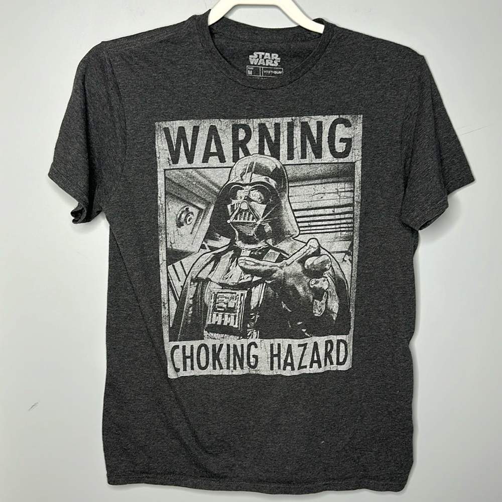 Star Wars Vintage T-Shirt Size Medium.